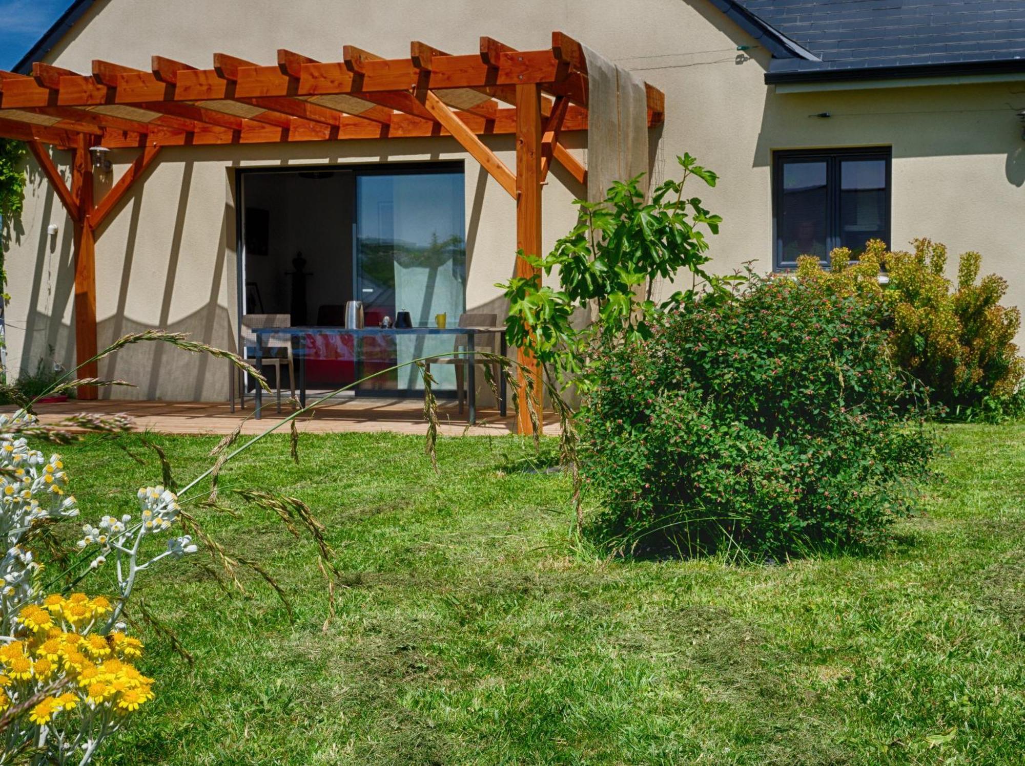 Le Logis D'Emeric Avec Paisible Jardin Clos&Arbore Loches Exterior foto